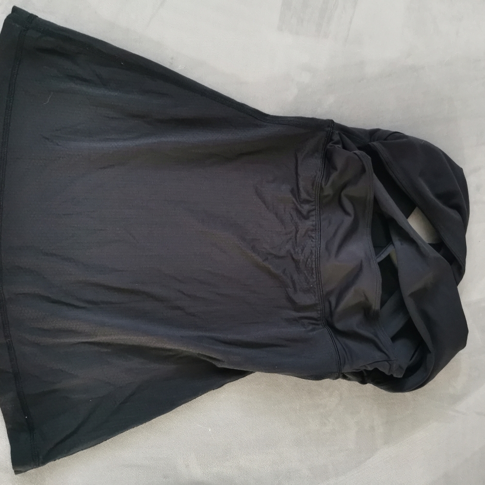 Lululemon training top
